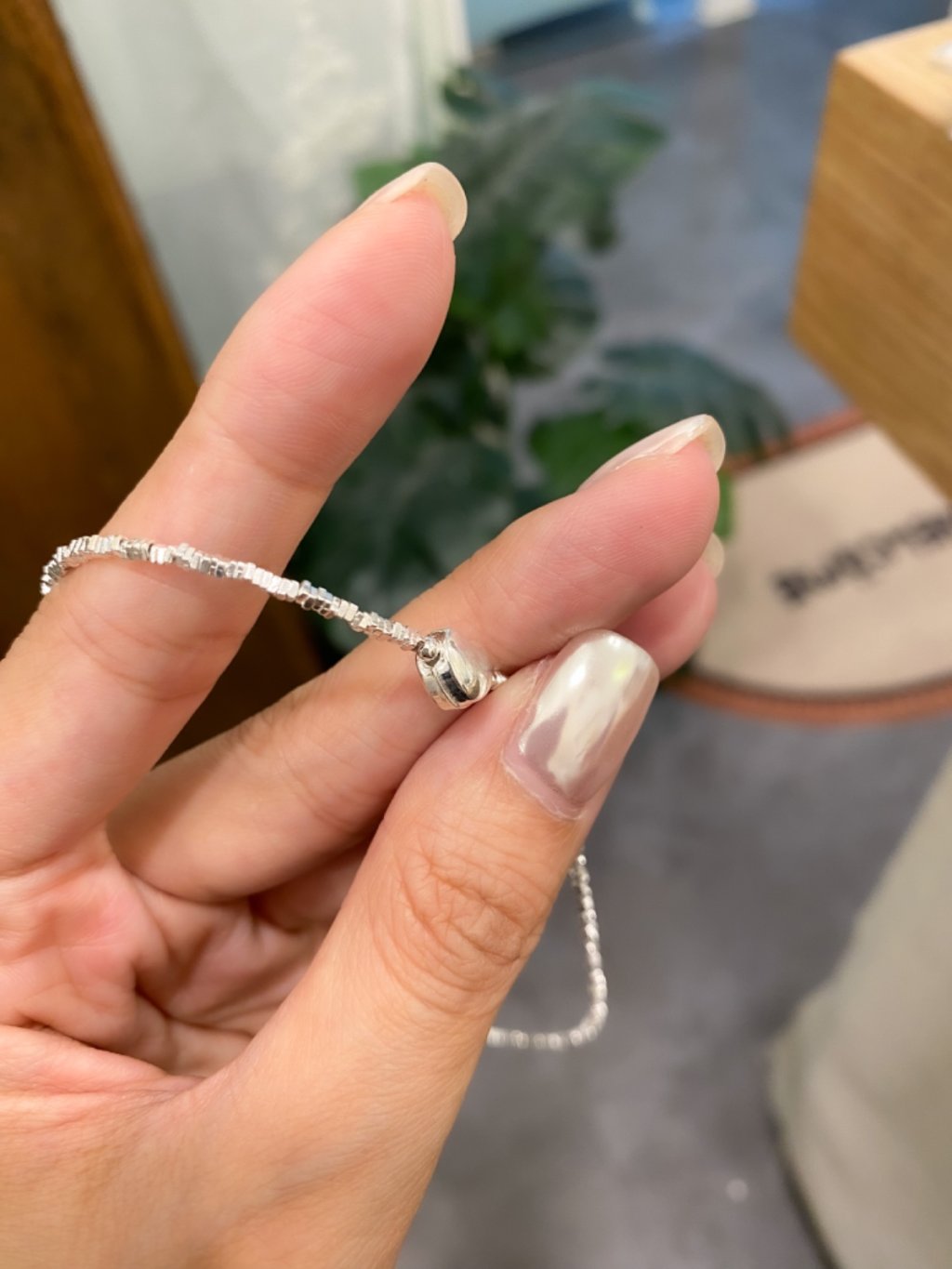 N1168/N1169 Crushed Silver Necklace