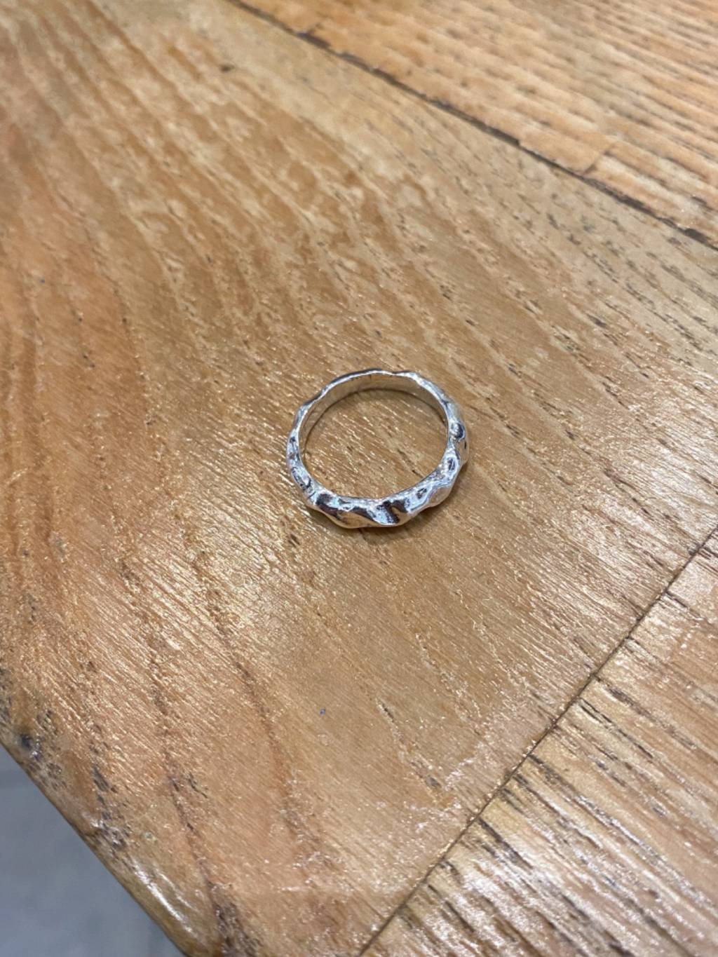 R1554 Rock-Inspired Petite Ring