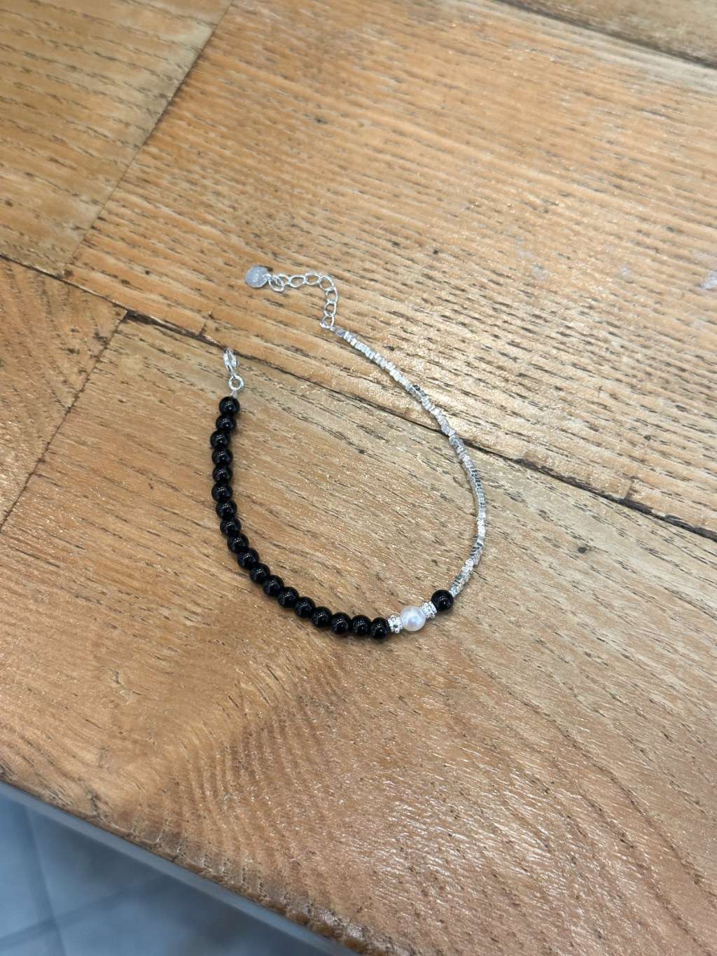 B1414 Black Agate Pearl Crushed Silver Bracelet