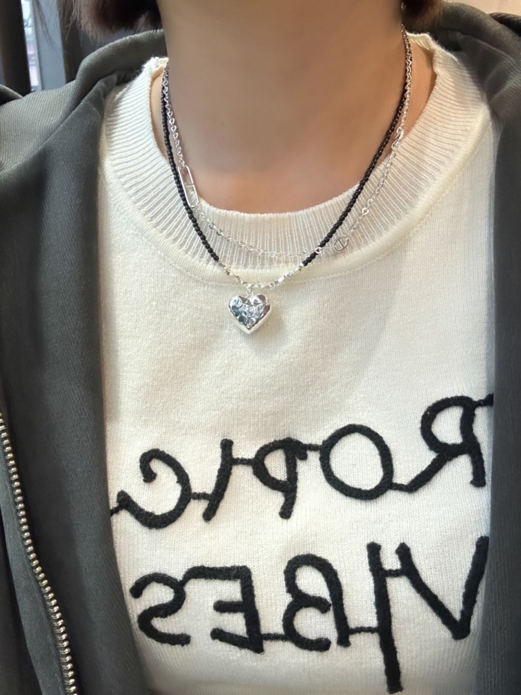 N1276 Natural Stone Crushed Silver Heart Necklace