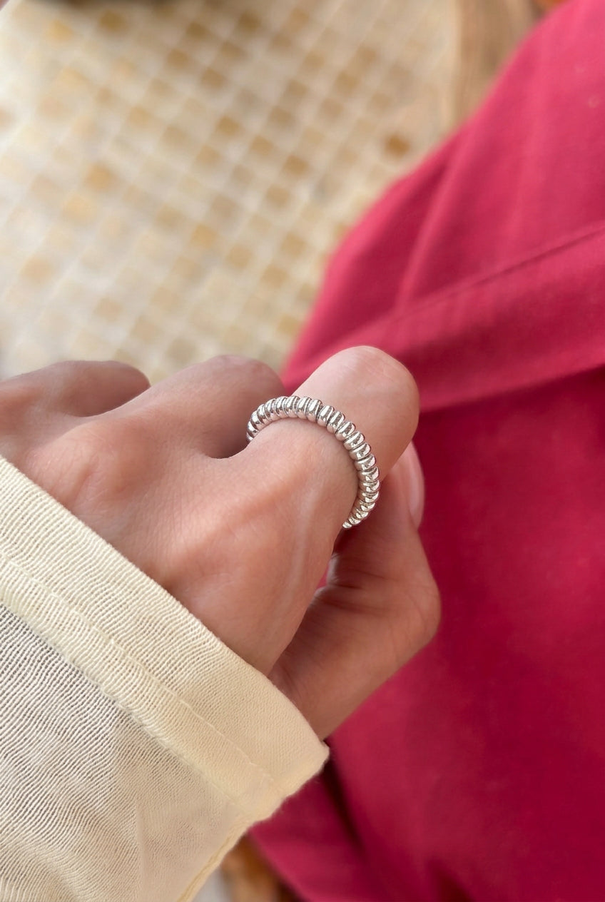 R1638 Sterling Silver Threaded 3D Ring