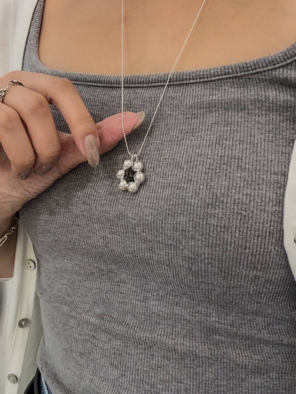 N1306 Black Onyx and Silver Bead Floral Long Necklace