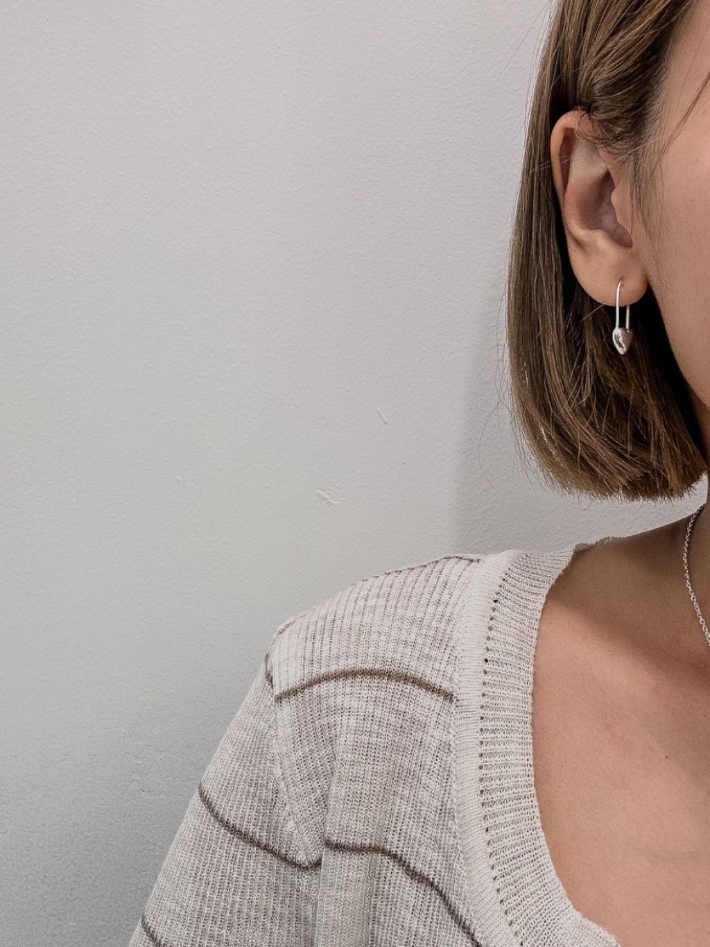 E1439 Heart-to-Heart Pin Earrings