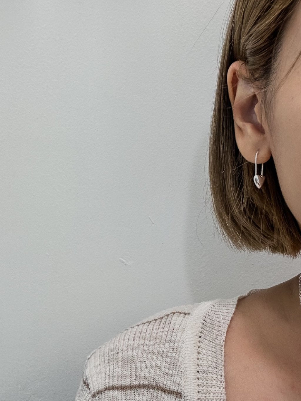 E1439 Heart-to-Heart Pin Earrings