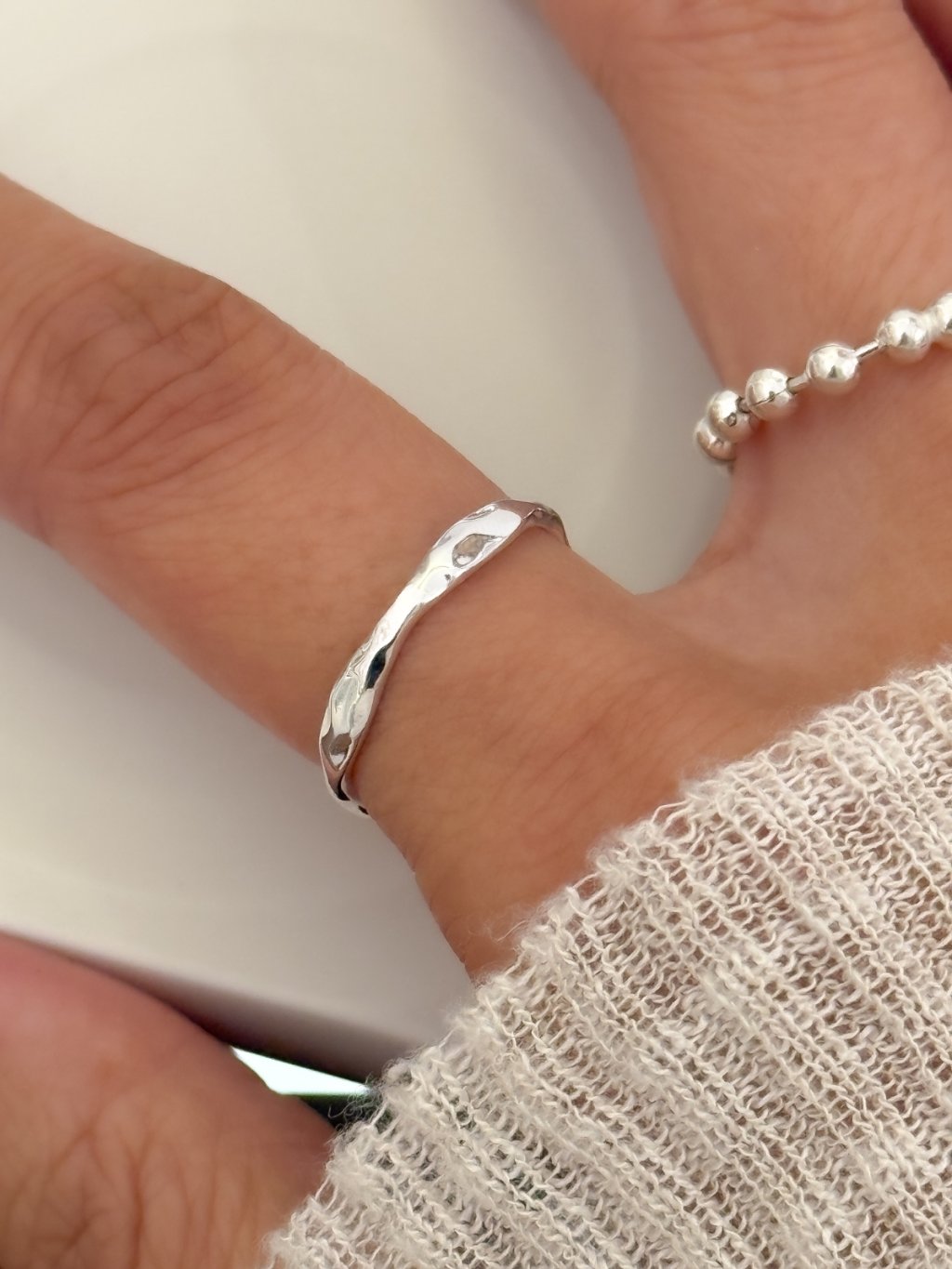 R1720 Irregular Wave Ring