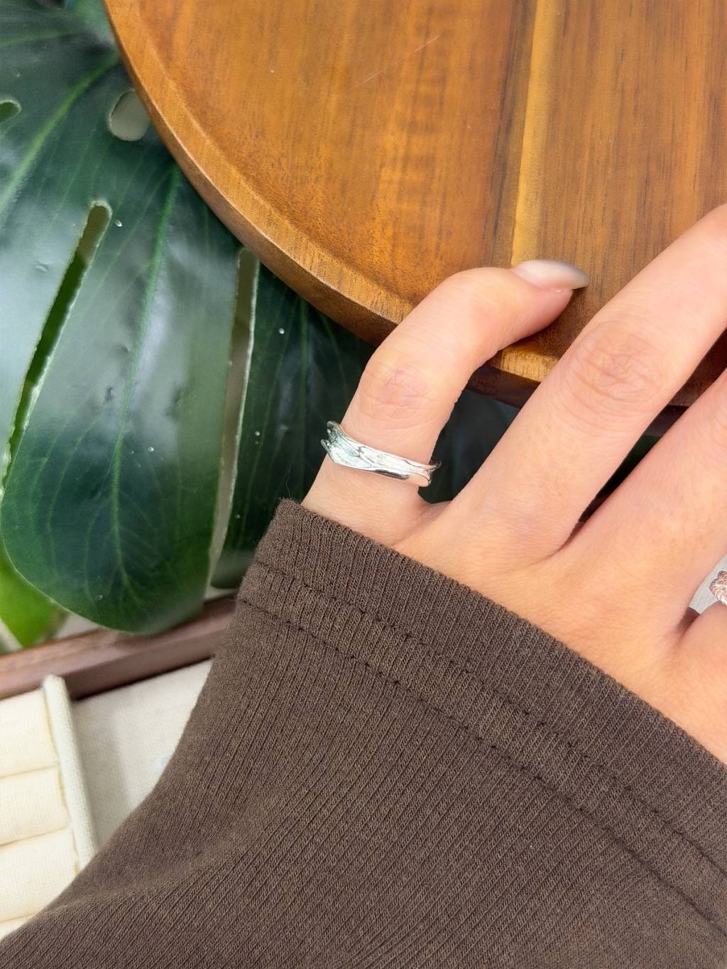 R1742 Irregular Ribbed Pinky Ring