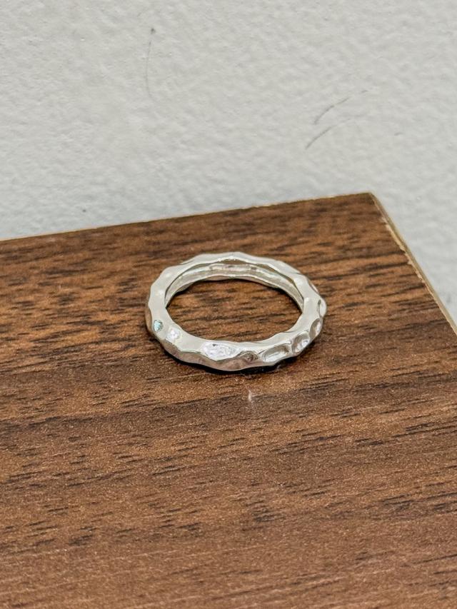 R1753 Rock Texture Ring