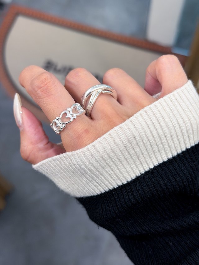 R1759 Vintage Heart Sterling Silver Ring