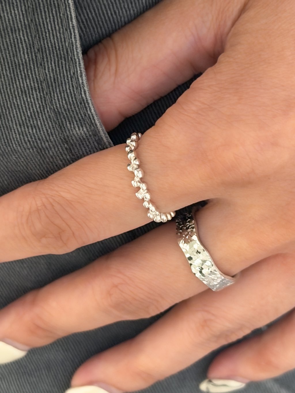 R1773 Casual Dotted Ring