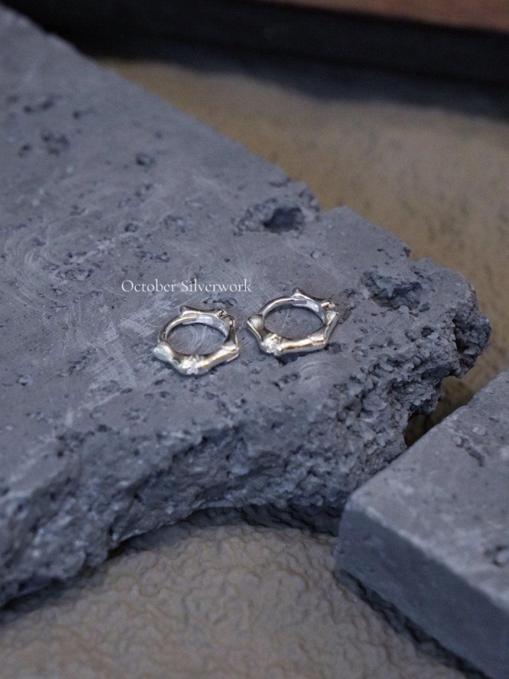 E1489 10mm Bamboo Hoop Earrings