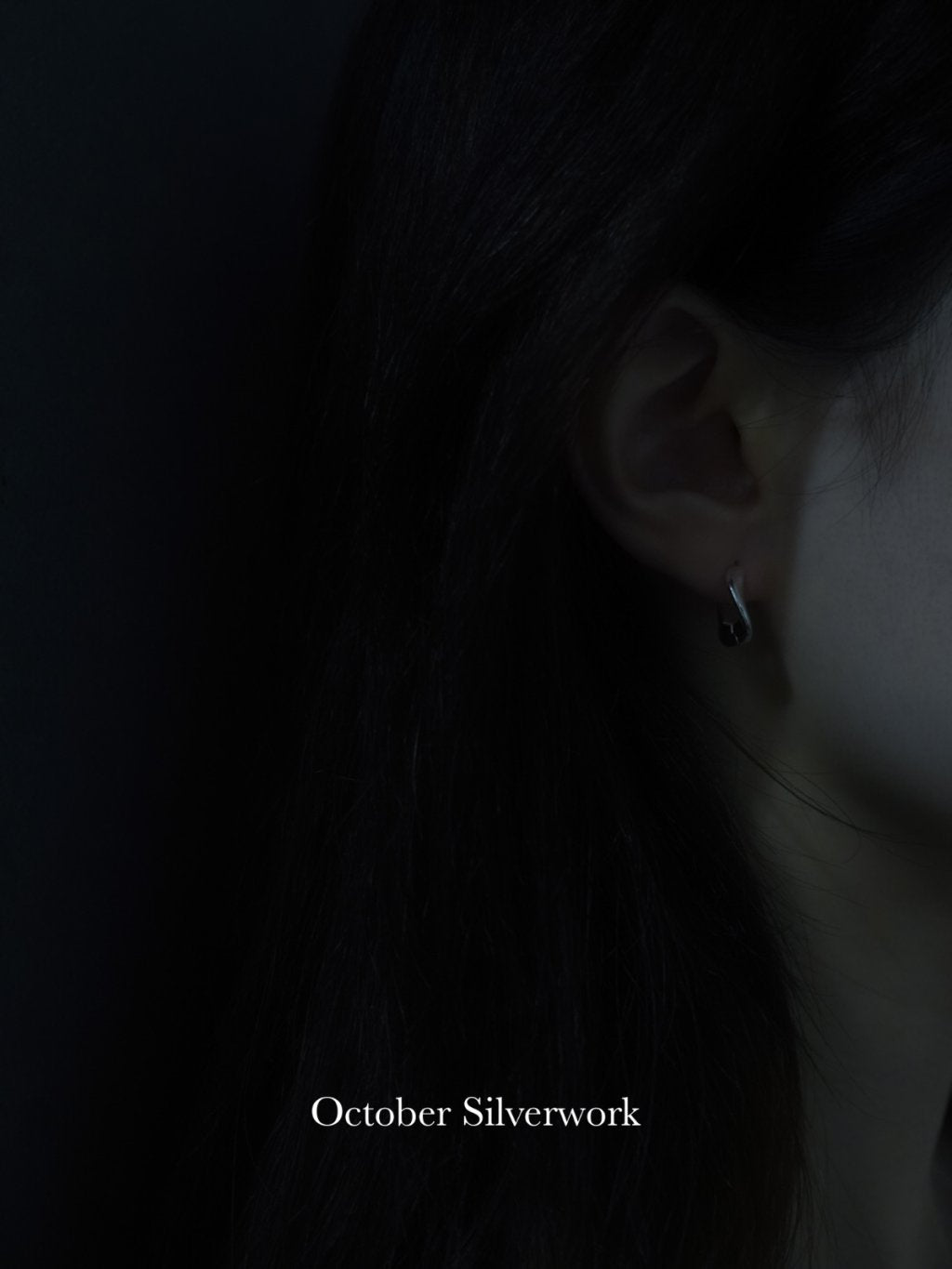 E1503 扁身扭纹耳环