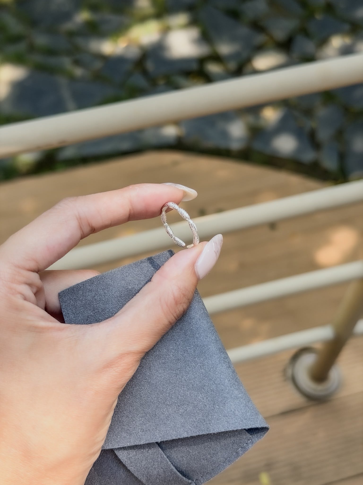 R1804 Rice Grain Straight-Pattern Ring