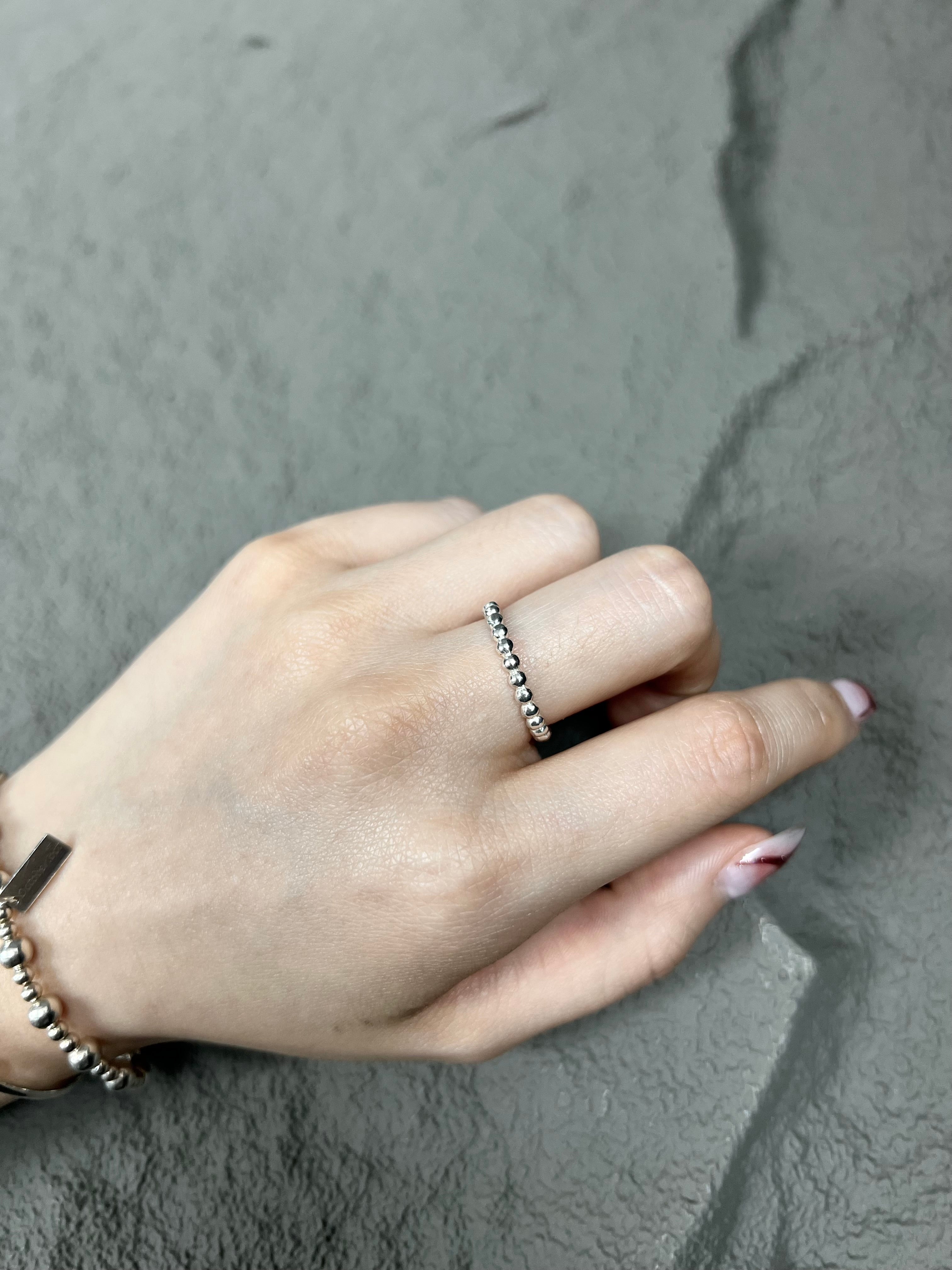 R1230 Classic Polished Silver Bead Sterling Silver Ring