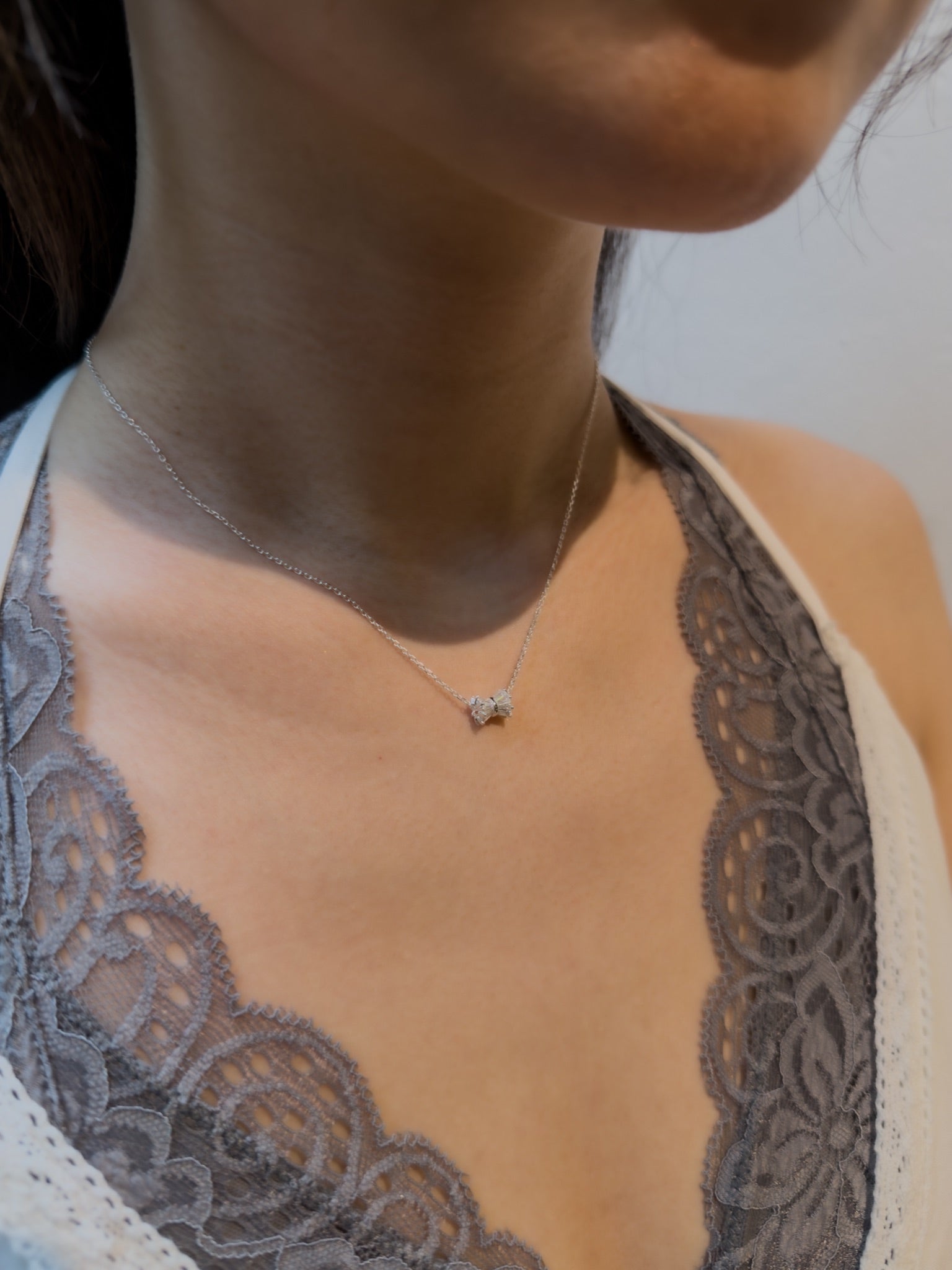 N1362 Zircon Bow Necklace