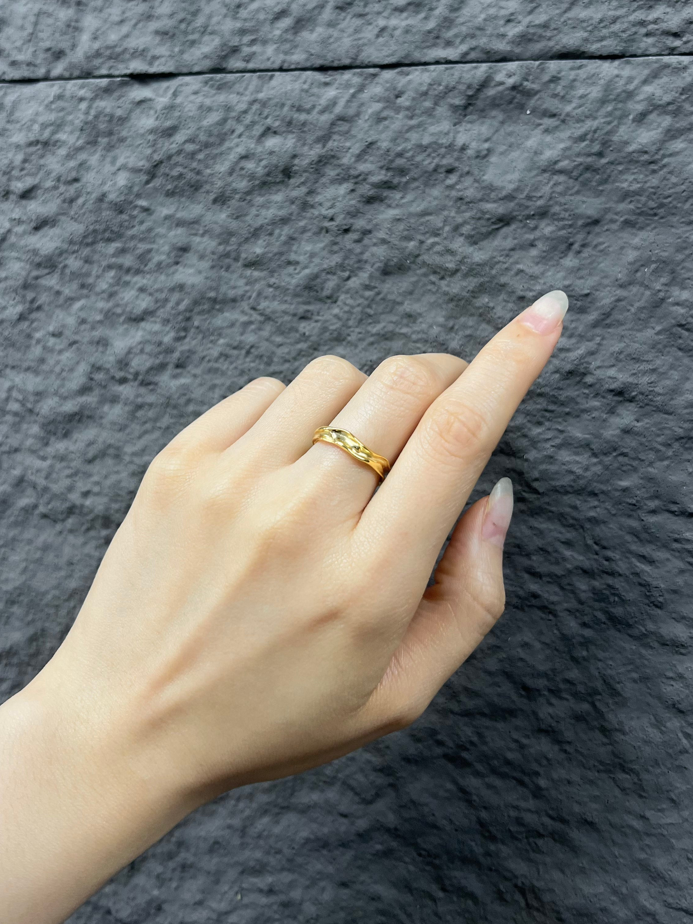 R1382 Irregular Wavy Gold-Plated Sterling Silver Ring